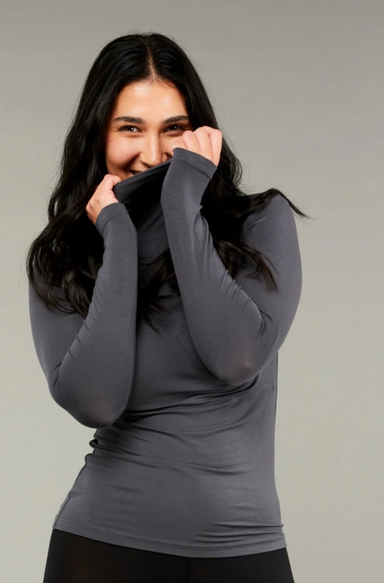 Tani Turtle Neck - Image 8